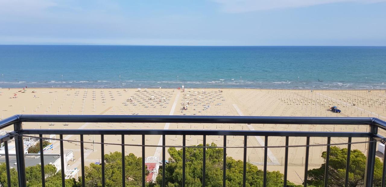 International Seaview Apartments Lignano Sabbiadoro Eksteriør billede